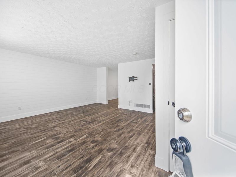 8576 Renaa Avenue, Galloway, OH 43119 Photo 8