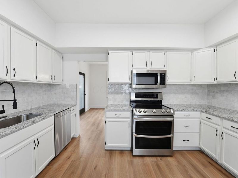 1475 E Hudson Street , Columbus, OH 43211 Photo 2