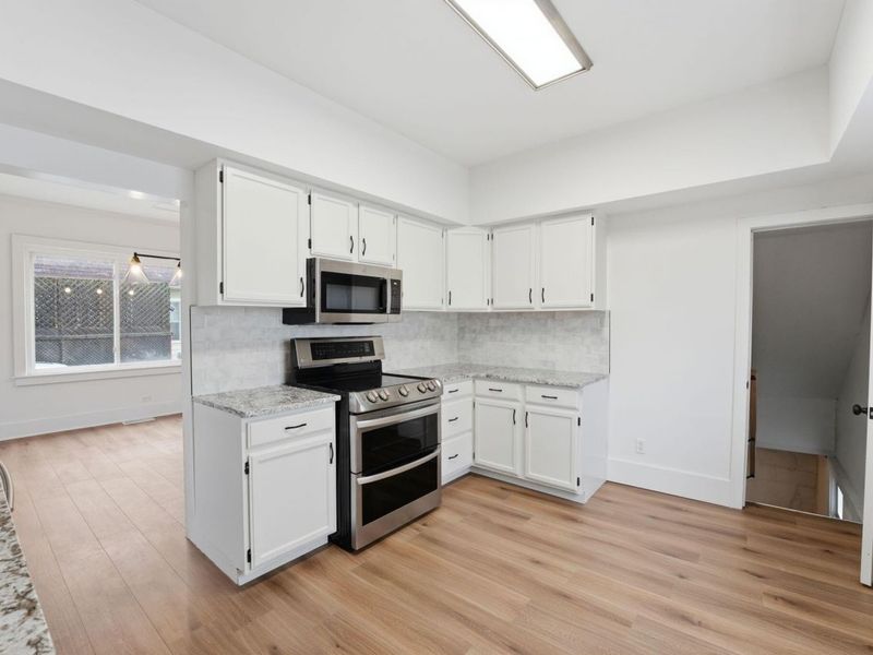 1475 E Hudson Street , Columbus, OH 43211 Photo 3