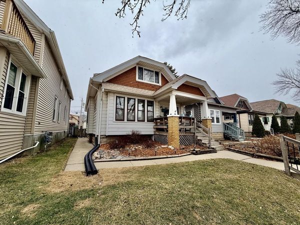 2239 S 73rd STREET, West Allis, WI 53219