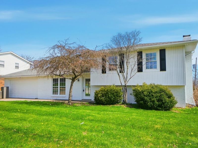 6 Fairborn Court, Hamilton, OH 45013 Photo 1