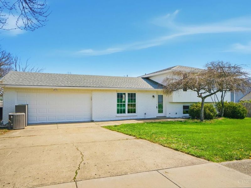 6 Fairborn Court, Hamilton, OH 45013 Photo 2