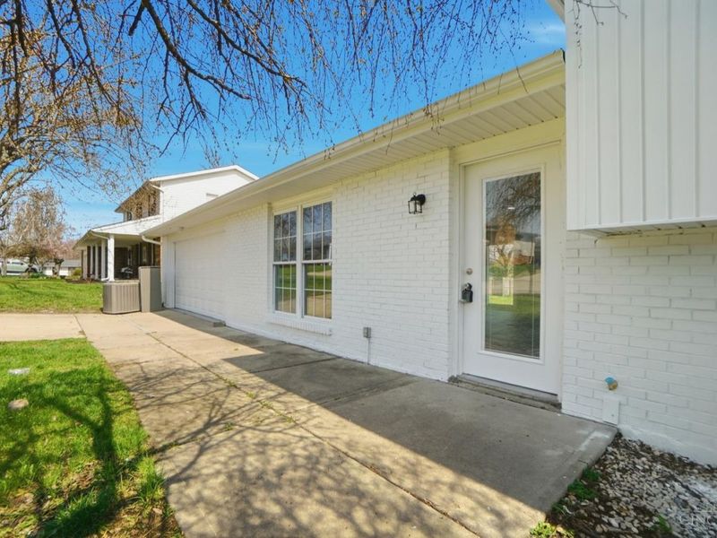 6 Fairborn Court, Hamilton, OH 45013 Photo 3