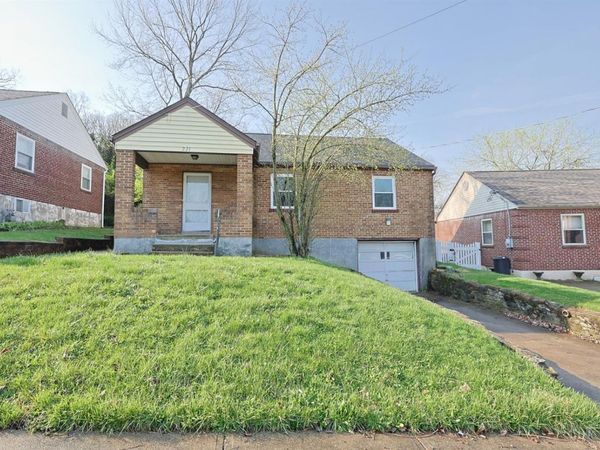 221 E Mechanic Street, Reading, OH 45215