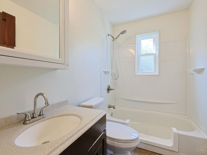 221 E Mechanic Street, Reading, OH 45215 Photo 15