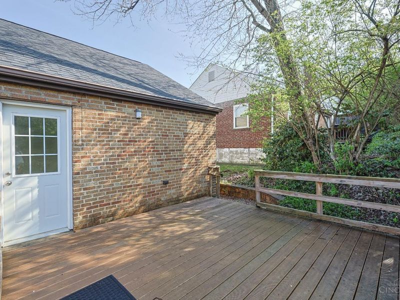 221 E Mechanic Street, Reading, OH 45215 Photo 29