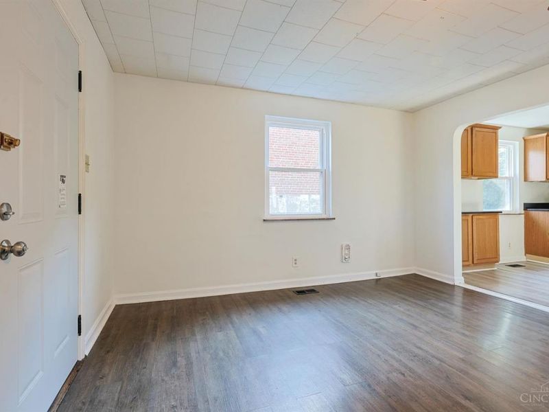 221 E Mechanic Street, Reading, OH 45215 Photo 7