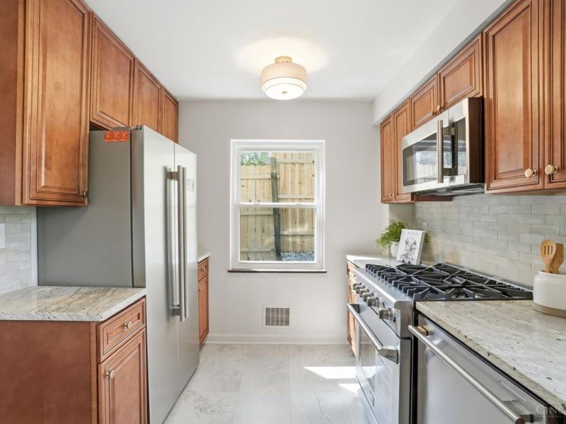 4926 Le Blond Avenue, Cincinnati, OH 45208 Photo 13