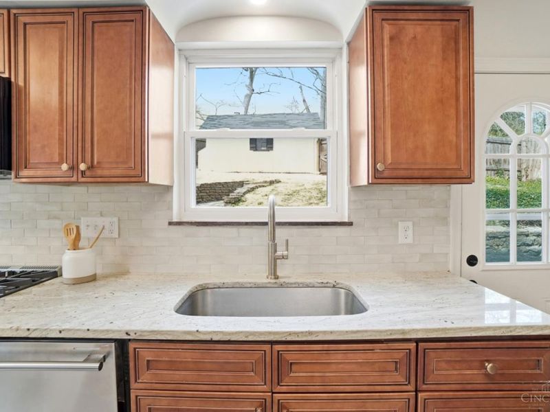 4926 Le Blond Avenue, Cincinnati, OH 45208 Photo 16