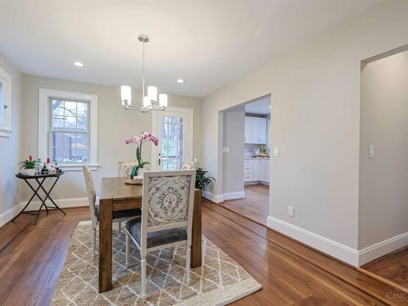 1568 Wittekind Terrace, Cincinnati, OH 45224 Photo 10