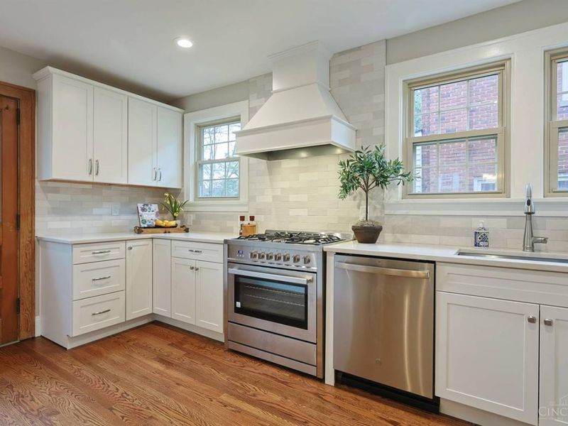 1568 Wittekind Terrace, Cincinnati, OH 45224 Photo 14