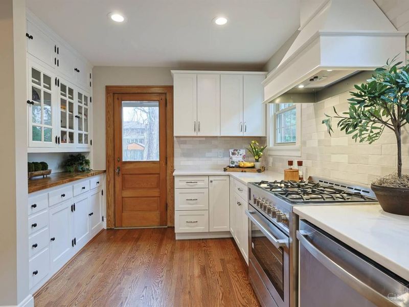 1568 Wittekind Terrace, Cincinnati, OH 45224 Photo 15