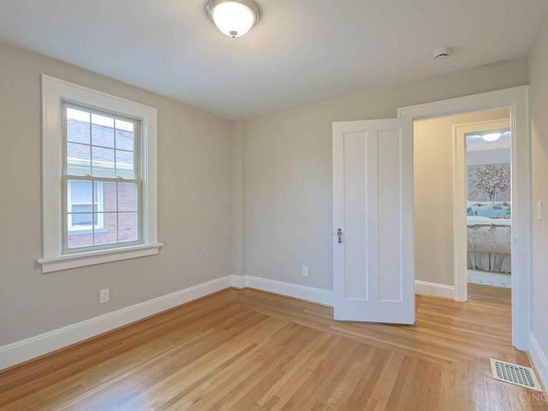 1568 Wittekind Terrace, Cincinnati, OH 45224 Photo 29