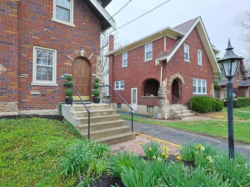 1568 Wittekind Terrace, Cincinnati, OH 45224 Photo 3