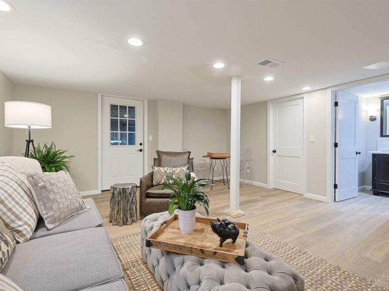 1568 Wittekind Terrace, Cincinnati, OH 45224 Photo 34