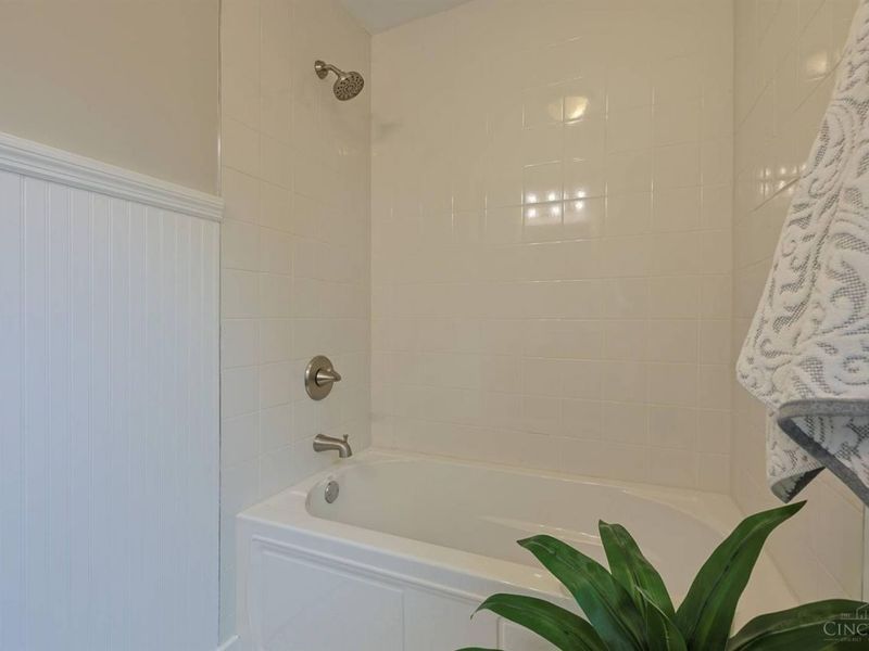 1568 Wittekind Terrace, Cincinnati, OH 45224 Photo 59