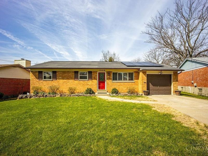 1088 Pinehollow Lane, Cincinnati, OH 45231 Photo 1