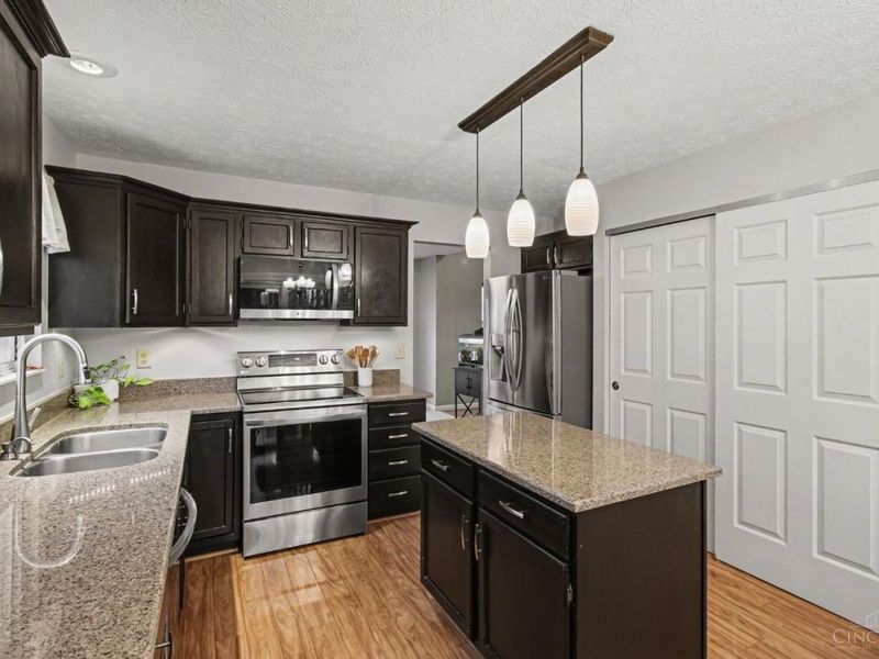 1004 Vixen Drive, Union Twp, OH 45245 Photo 5