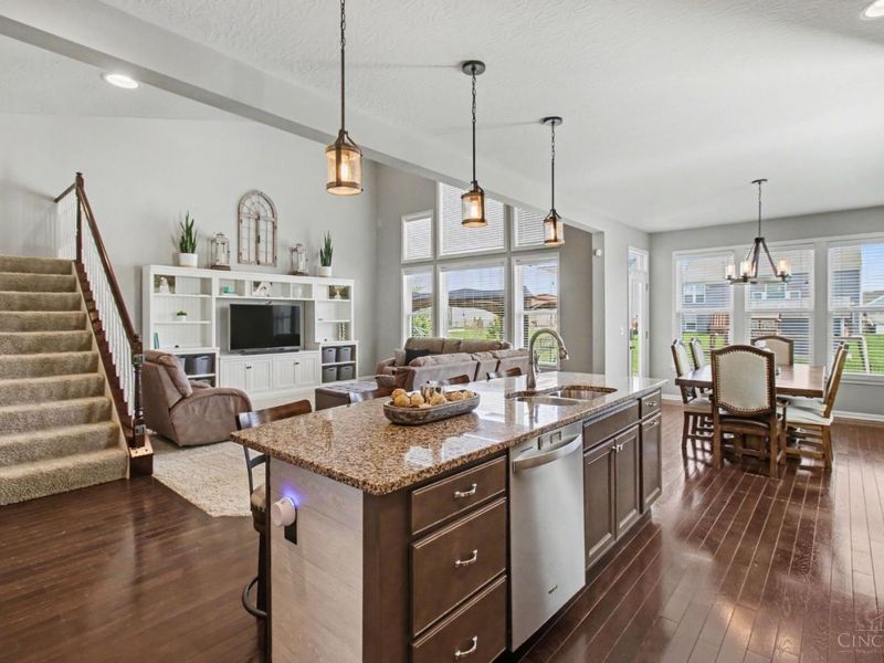 7154 Birkdale Drive, Hamilton Twp, OH 45039 Photo 12