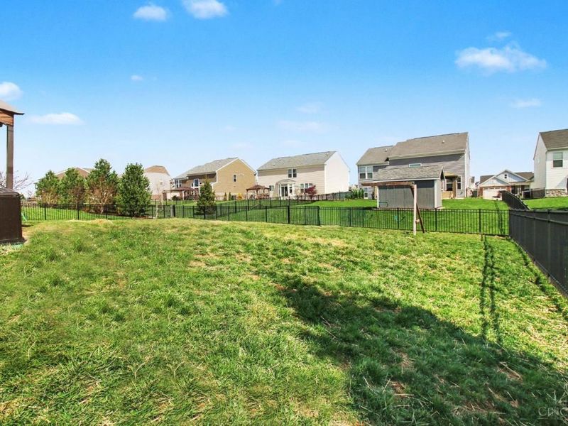 7154 Birkdale Drive, Hamilton Twp, OH 45039 Photo 33