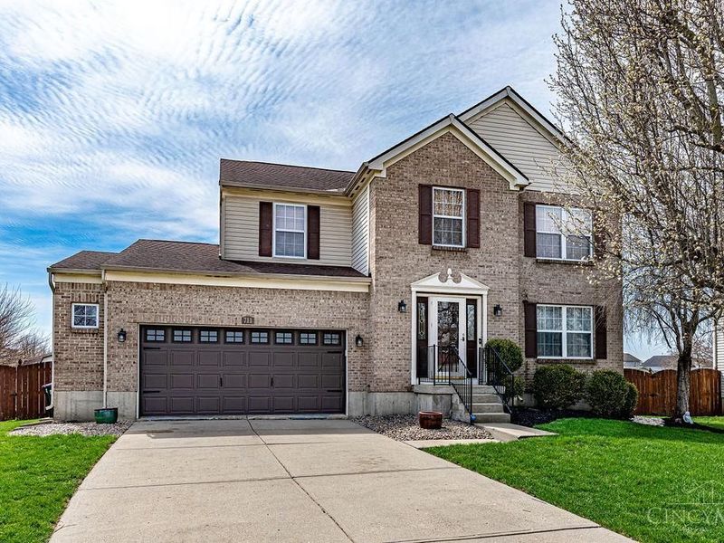 711 Hunter Court, Trenton, OH 45067 Photo 1