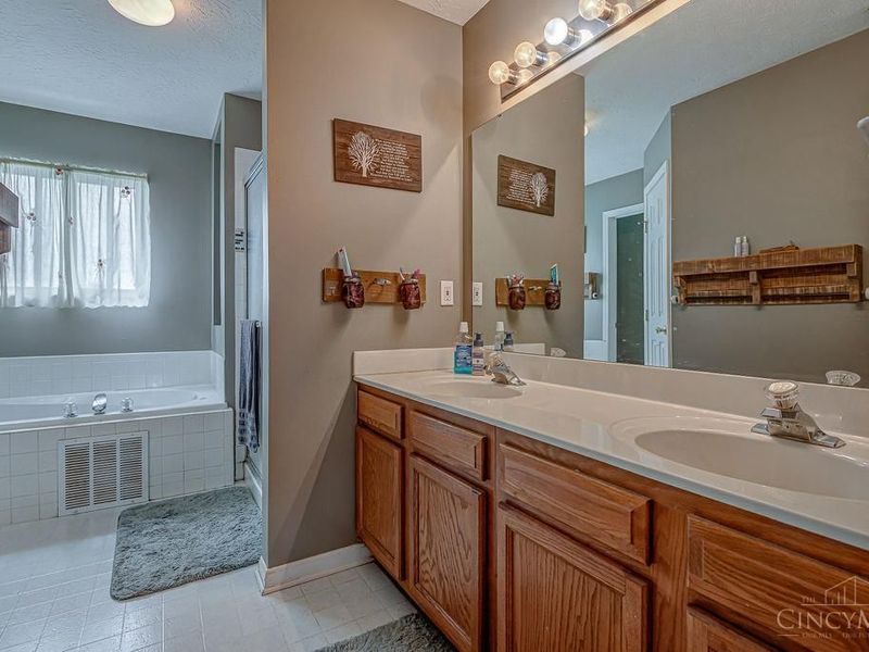 711 Hunter Court, Trenton, OH 45067 Photo 28