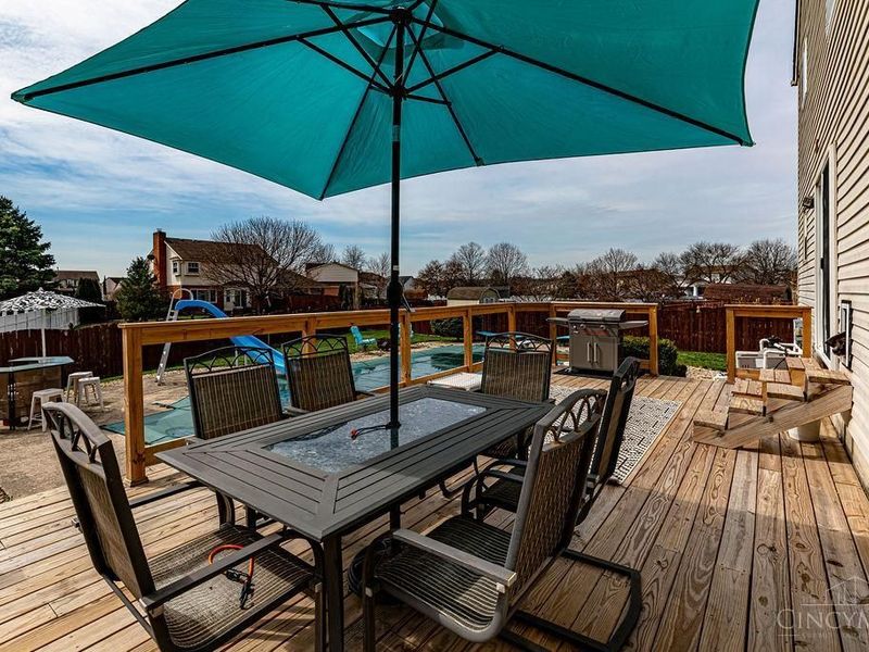 711 Hunter Court, Trenton, OH 45067 Photo 6