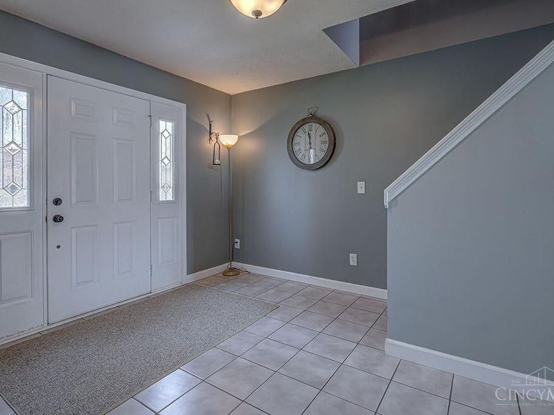 711 Hunter Court, Trenton, OH 45067 Photo 7