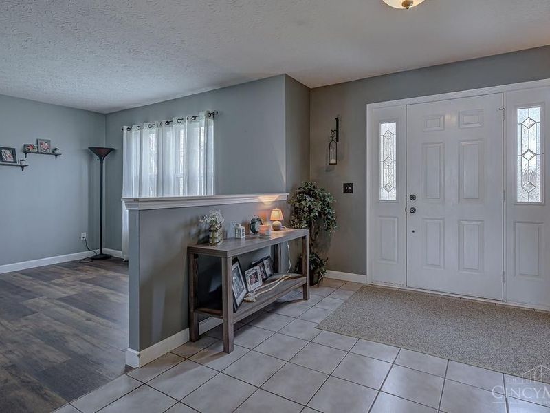 711 Hunter Court, Trenton, OH 45067 Photo 8