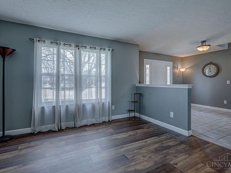 711 Hunter Court, Trenton, OH 45067 Photo 9