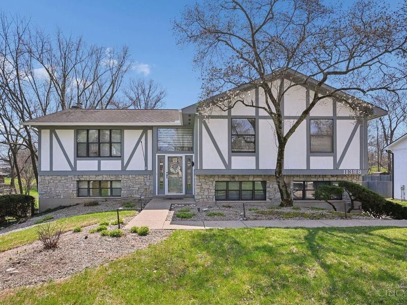 11388 Marlette Drive, Symmes Township, OH 45249 Photo 1