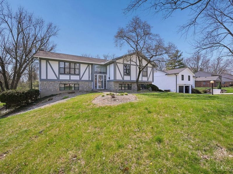 11388 Marlette Drive, Symmes Township, OH 45249 Photo 2