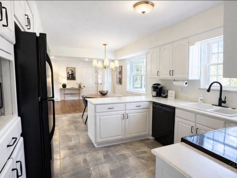 8124 Cabinet Circle, Anderson Twp, OH 45244 Photo 13