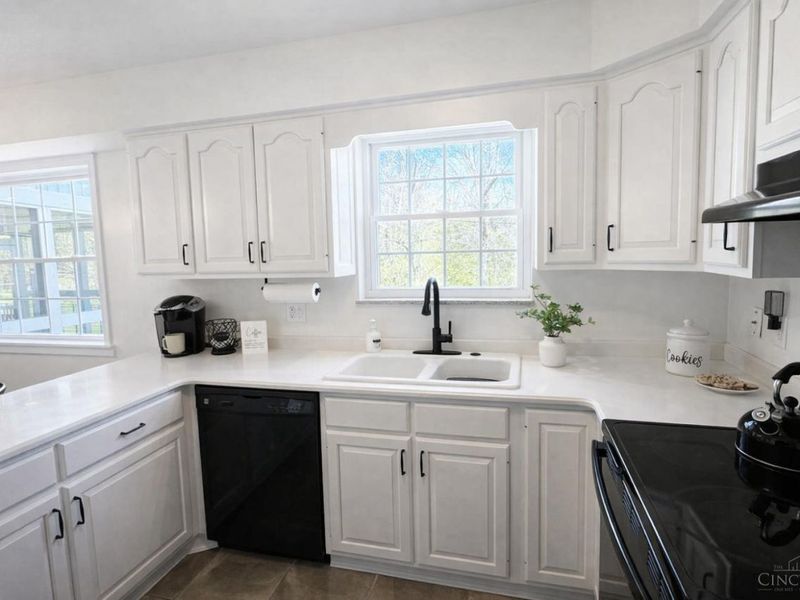 8124 Cabinet Circle, Anderson Twp, OH 45244 Photo 15