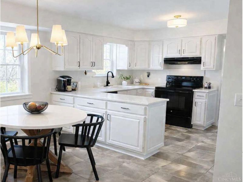 8124 Cabinet Circle, Anderson Twp, OH 45244 Photo 18