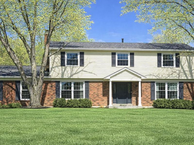 8124 Cabinet Circle, Anderson Twp, OH 45244 Photo 2