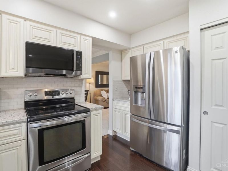 10701 Old Pond Drive, Cincinnati, OH 45249 Photo 14