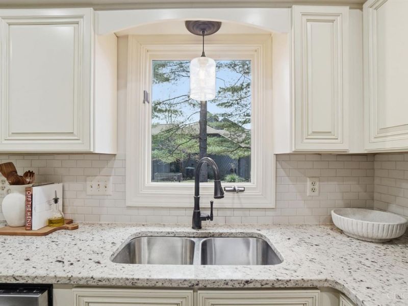 10701 Old Pond Drive, Cincinnati, OH 45249 Photo 16