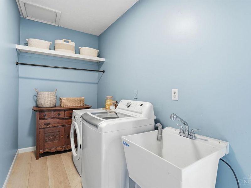 10701 Old Pond Drive, Cincinnati, OH 45249 Photo 24