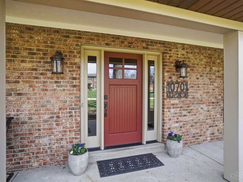 10701 Old Pond Drive, Cincinnati, OH 45249 Photo 4