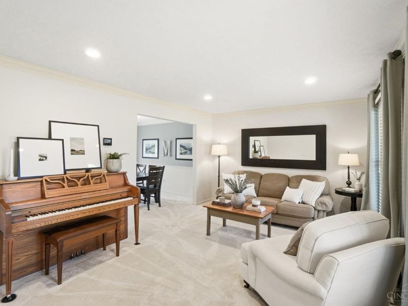 10701 Old Pond Drive, Cincinnati, OH 45249 Photo 7