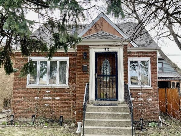 3832 N Oak Park Avenue , Chicago, IL 60634