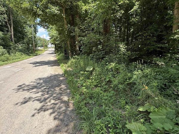 Holling Boulevard, New Carlisle, IN 46552