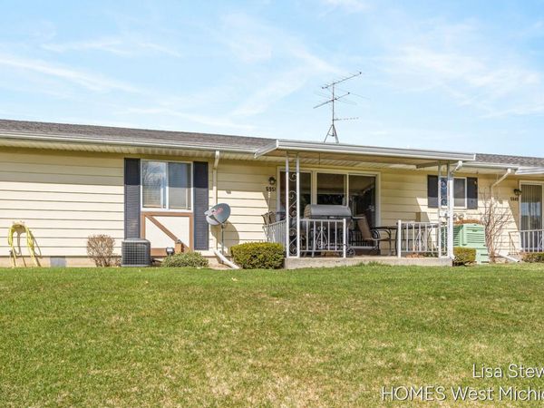 5951 Leisure South Drive SE, Grand Rapids, MI 49548