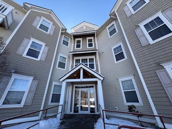 61 Pearl Street, Unit 33, Essex Junction, VT 05452