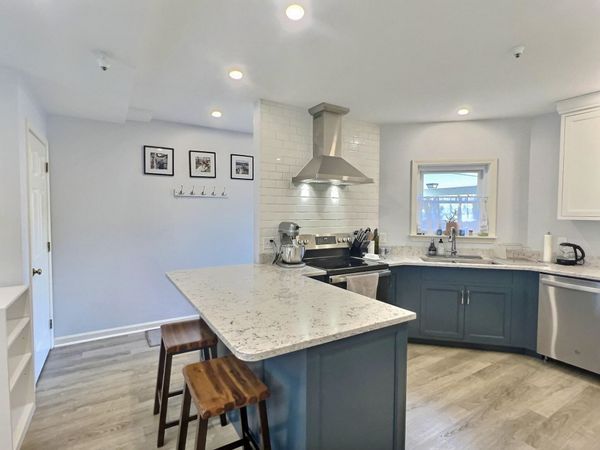 40 Wolf Road, Lebanon, NH 03766