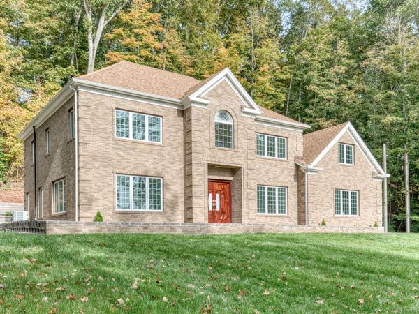 171 Oregon , Meriden, CT 06451