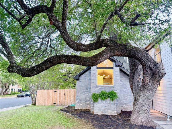 8301 Mendota CV, Austin, TX 78717