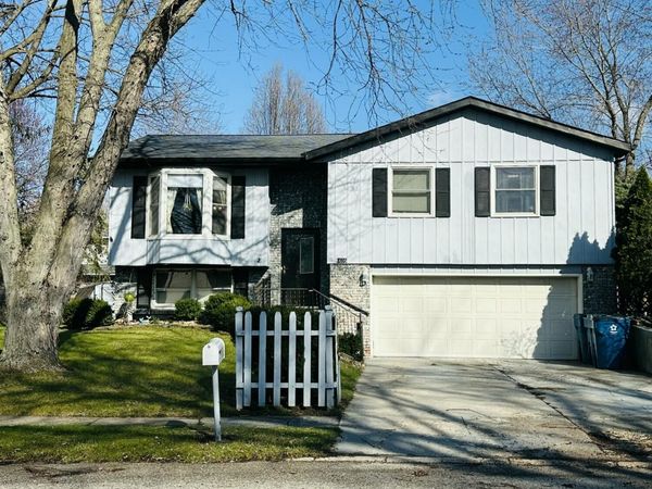 1605 Old Farm Lane , Chesterton, IN 46304