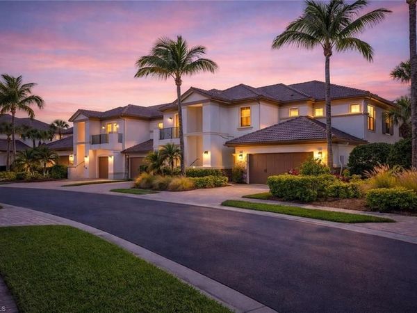 8040 Players Cove DR, Unit 102, NAPLES, FL 34113